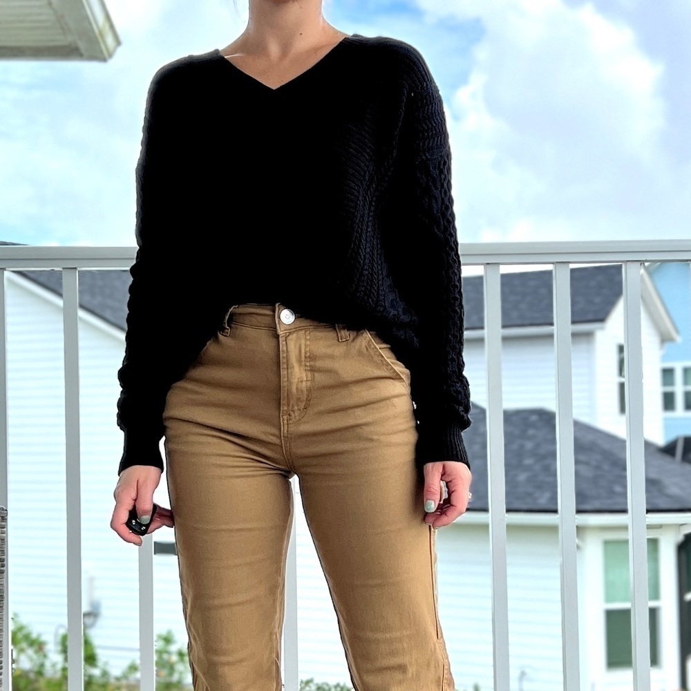 Caslon NWOT Black Mixed Cable-Knit Oversized V-Neck Sweater Size XS Oversized - Picture 2 of 12